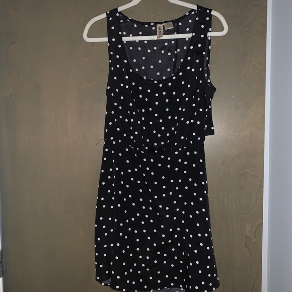 Lightweight summer dress - Picture 1 of 5